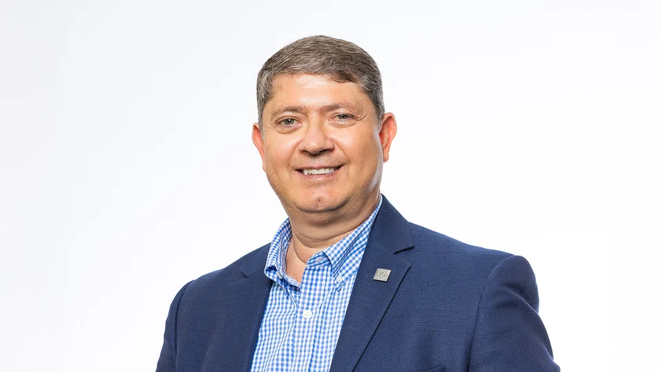 Mario Azar Bio